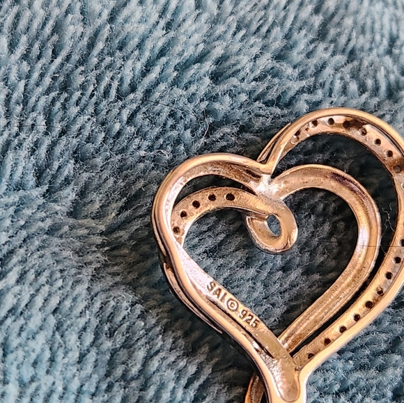 Diamond Heart Pendant - Picture 6 of 7